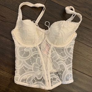 3/30$ bundle! Victoria’s Secret ivory lace corset.